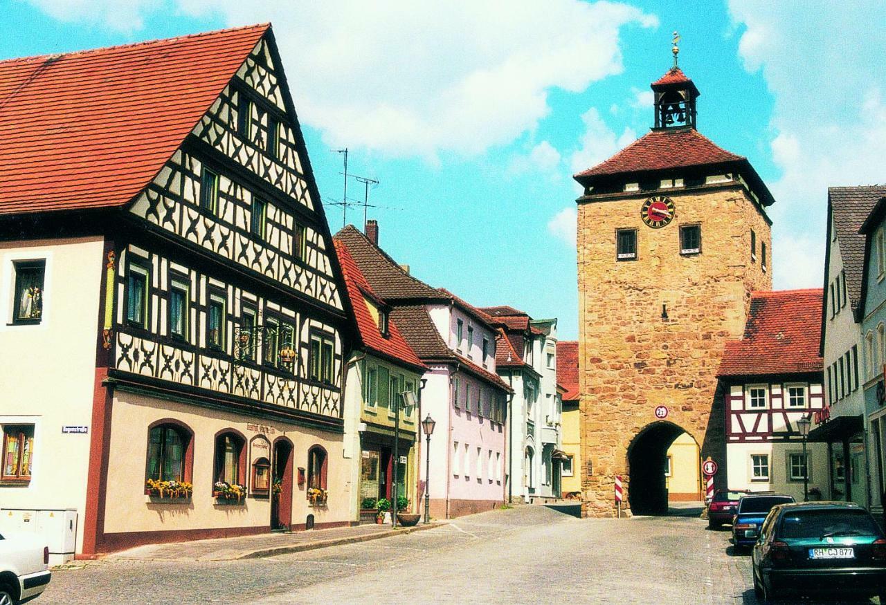 Hotel-Gasthof Krone-Lax Scheinfeld Exterior photo